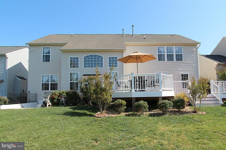 14304 Brass Wheel Road Boyds, MD 20841 - Photo 9 of 25 Exterior (Rear)