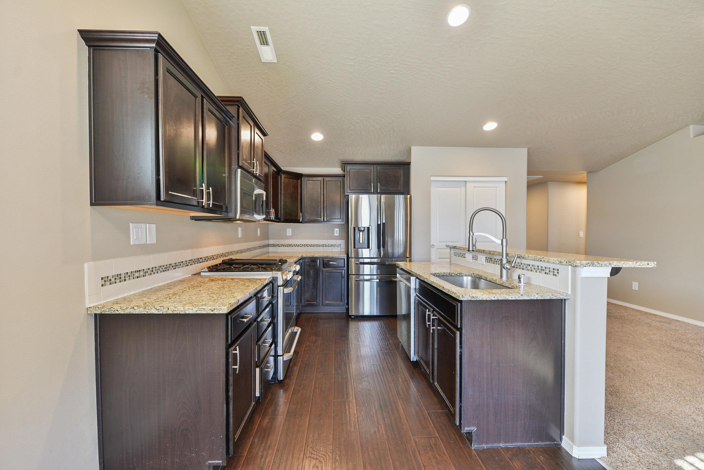 917 South Soda Road Spokane, WA 99224 - Photo 5 of 29