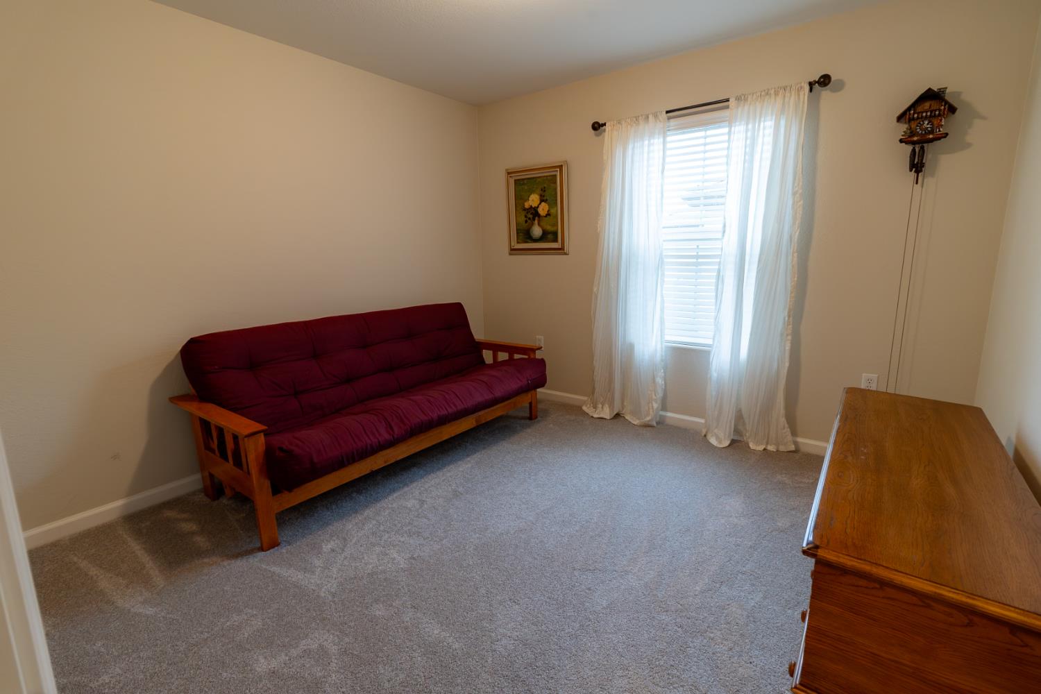 401 Picasso Way Folsom, CA 95630 - Photo 23 of 32 a living room with furniture and a window