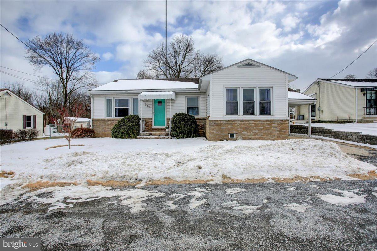 234 Warm Spring Road Chambersburg, PA 17202 - Photo 2 of 33