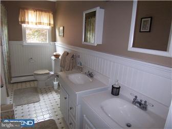 1 Ashlawn Road Malvern, PA 19355 - Photo 9 of 12 Bathroom