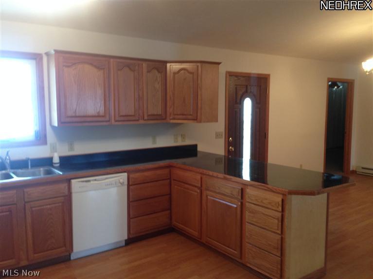 772 Webster Road Jefferson, OH 44047 - Photo 3 of 19 Gallery Image 3