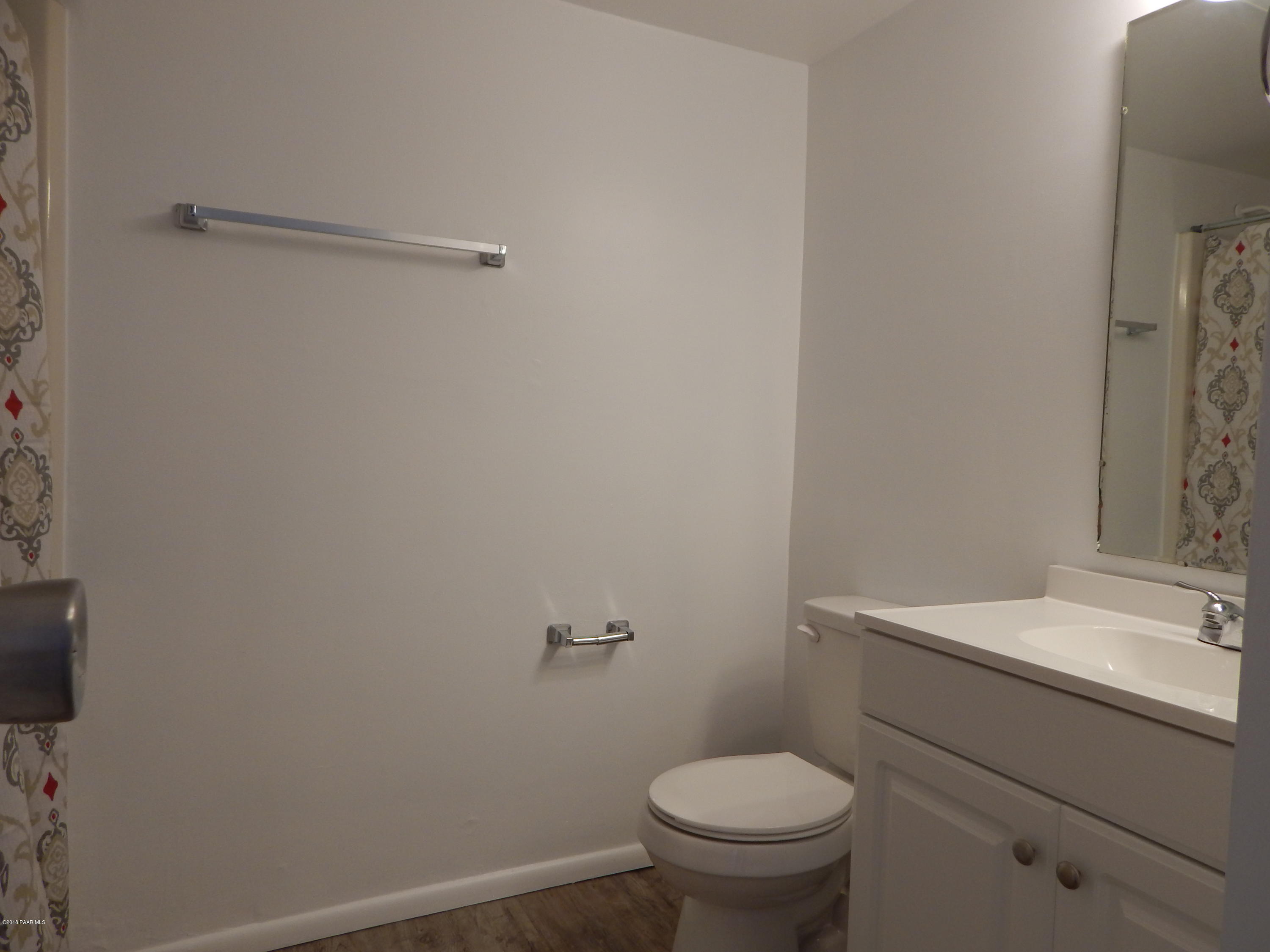 8030 East Nancy Road Prescott Valley, AZ 86314 - Photo 13 of 23 Guest Bathroom