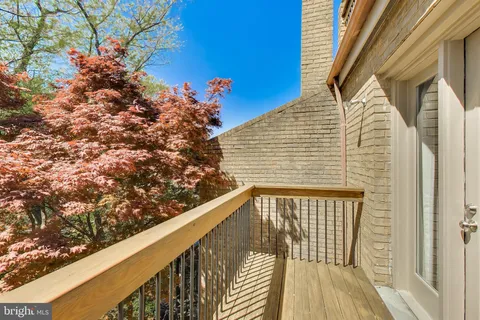 $1,400,000 | 3810 North Richmond Street, Arlington, VA 22207