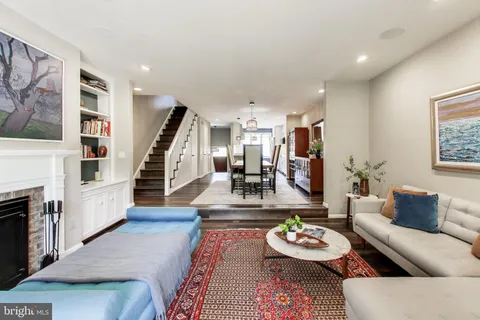 $1,400,000 | 3810 North Richmond Street, Arlington, VA 22207