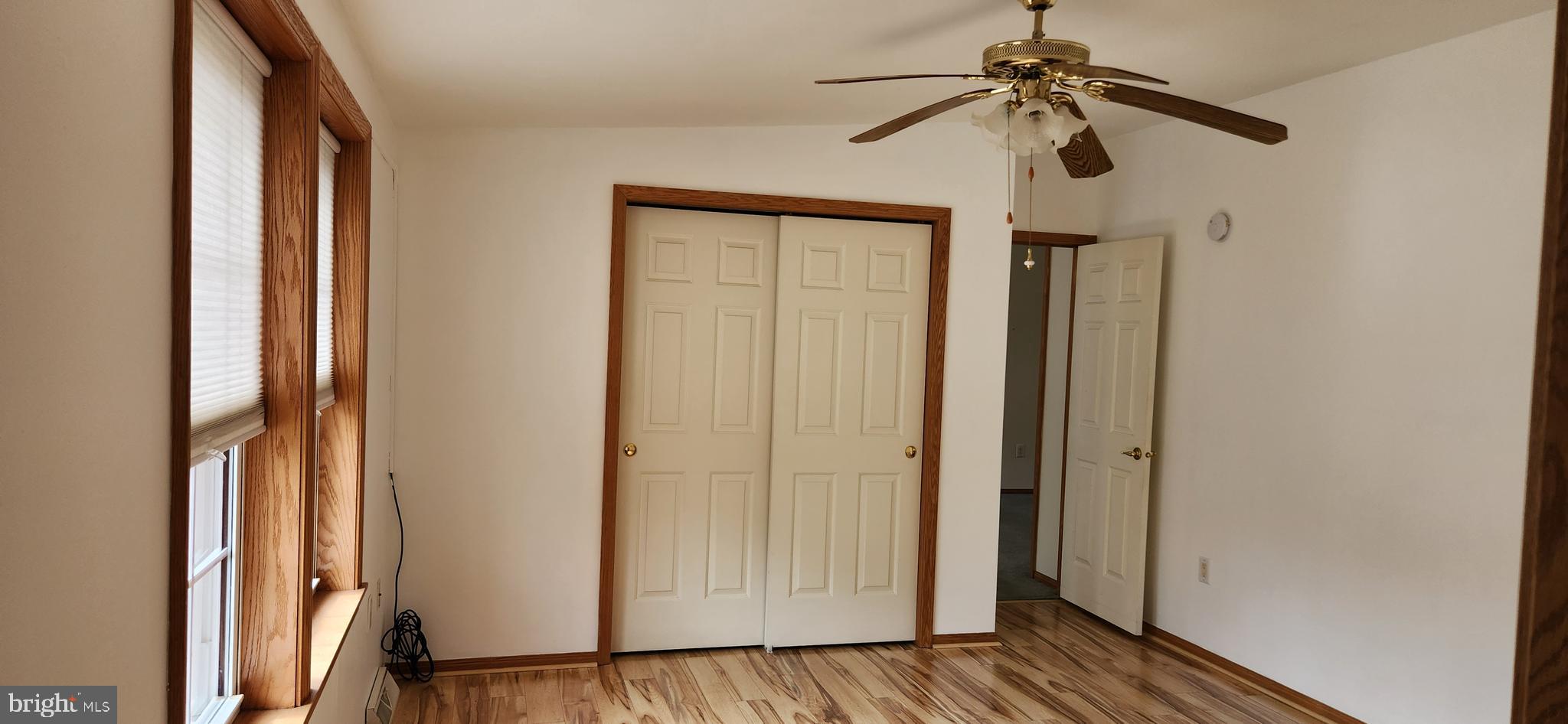 19 Edgewood Drive Cream Ridge, NJ 08514 - Photo 11 of 27 Primary Suite