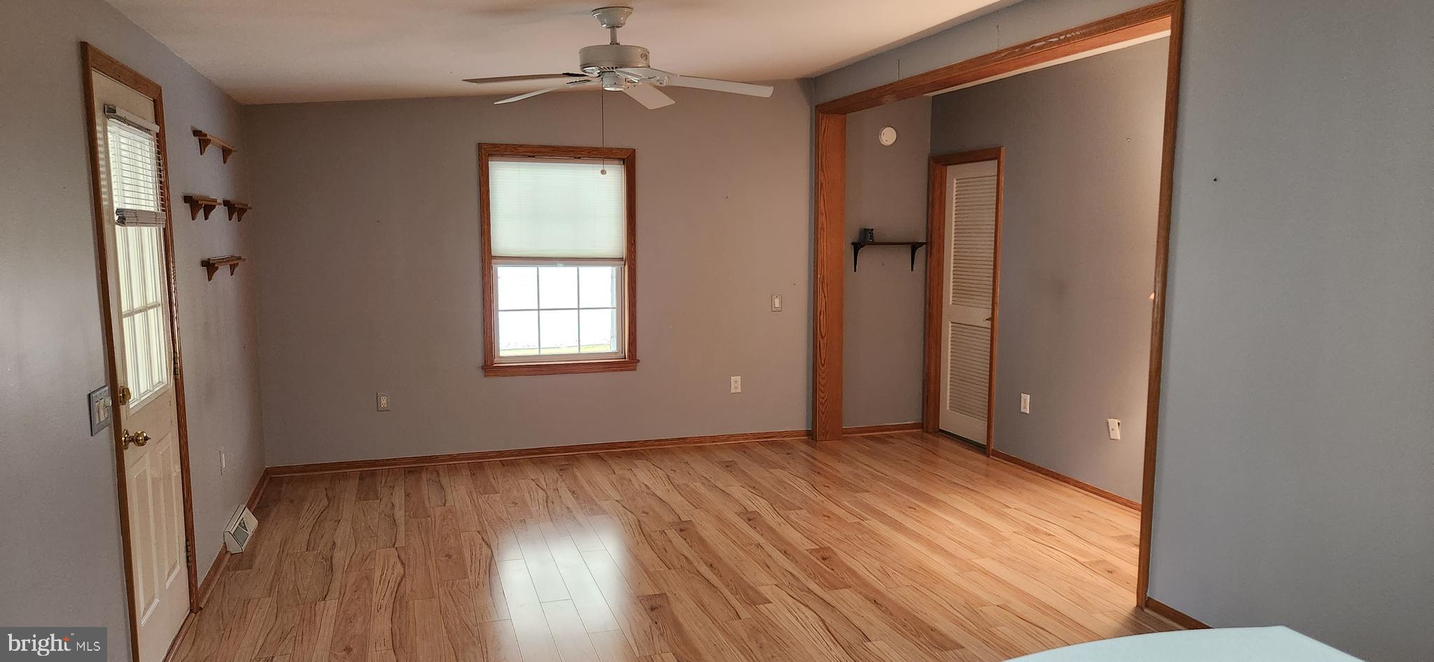 19 Edgewood Drive Cream Ridge, NJ 08514 - Photo 7 of 27 Family Room Area
