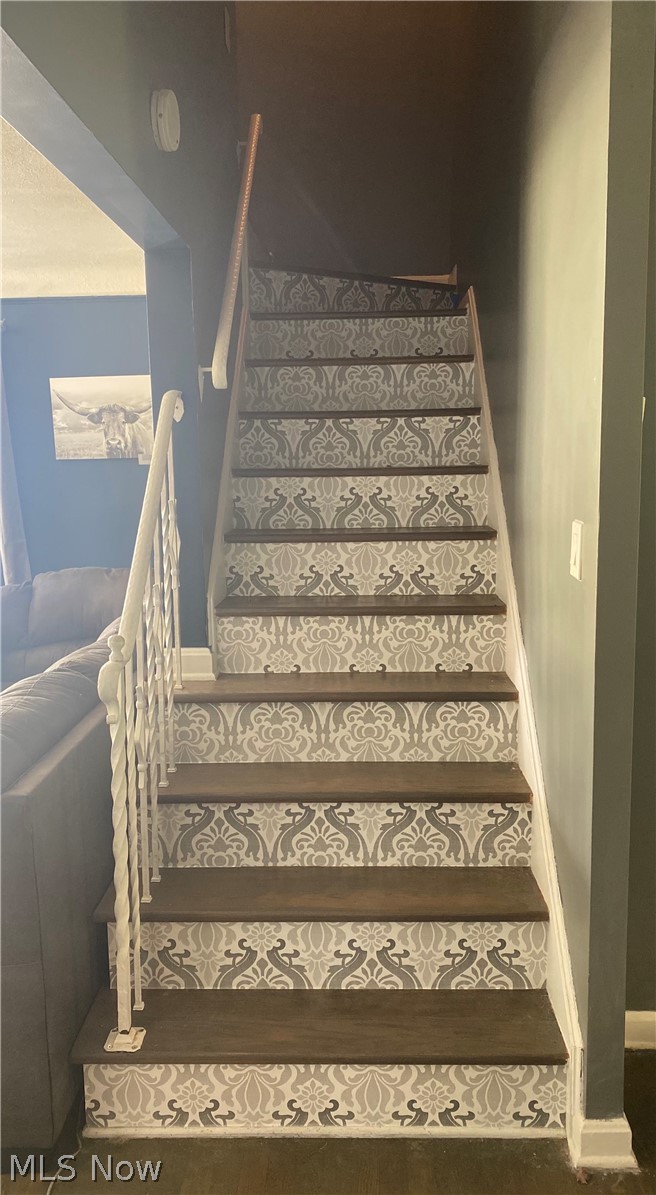 4233 Verona Road Cleveland, OH 44121 - Photo 18 of 25 Gallery Image 18