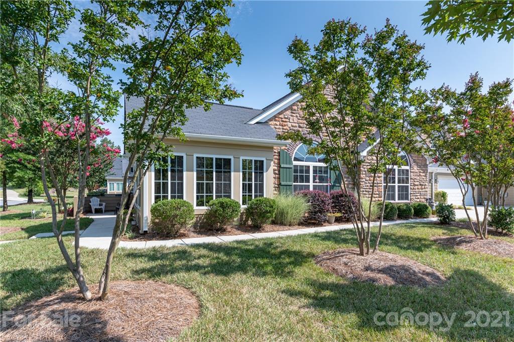 5207 Prosperity Ridge Road Charlotte, NC 28269 - Photo 4 of 34 Gallery Image 4