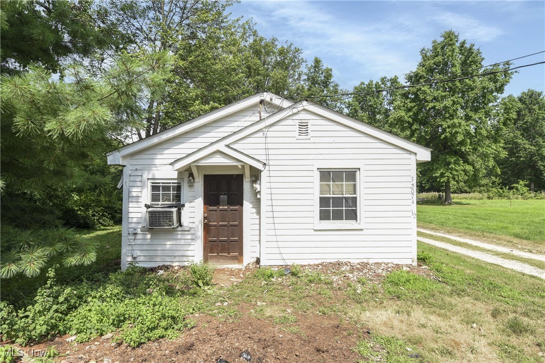 32074 Center Ridge Road North Ridgeville, OH 44039 - Photo 5 of 50 Second Dwelling