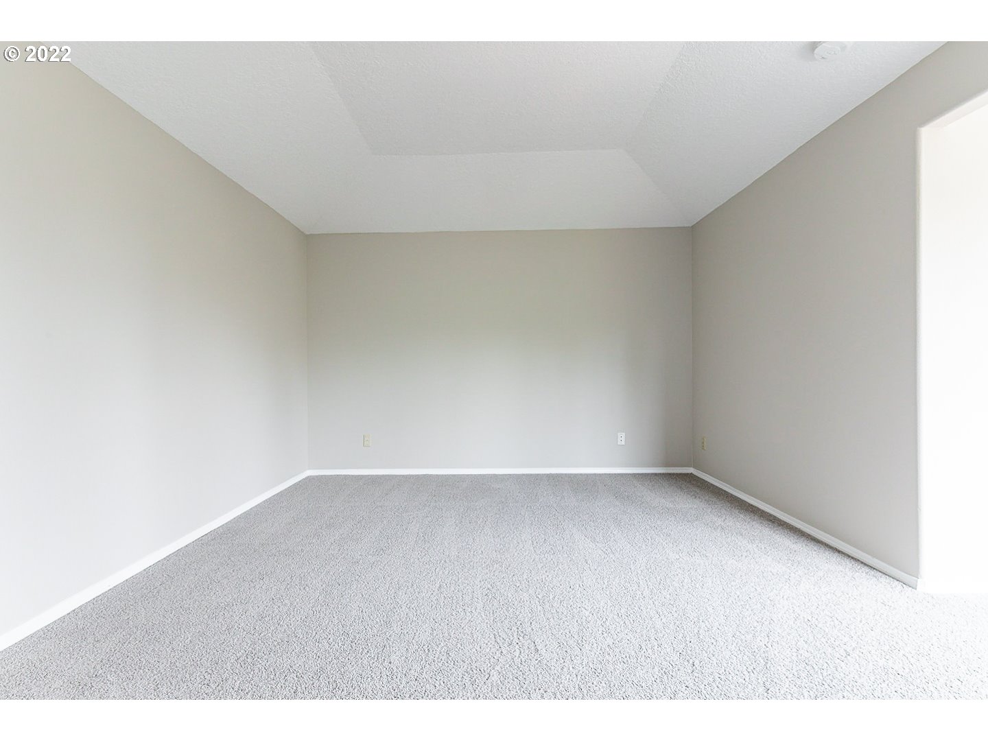 7354 Southwest 166th Terrace Beaverton, OR 97007 - Photo 17 of 32 a view of an empty room