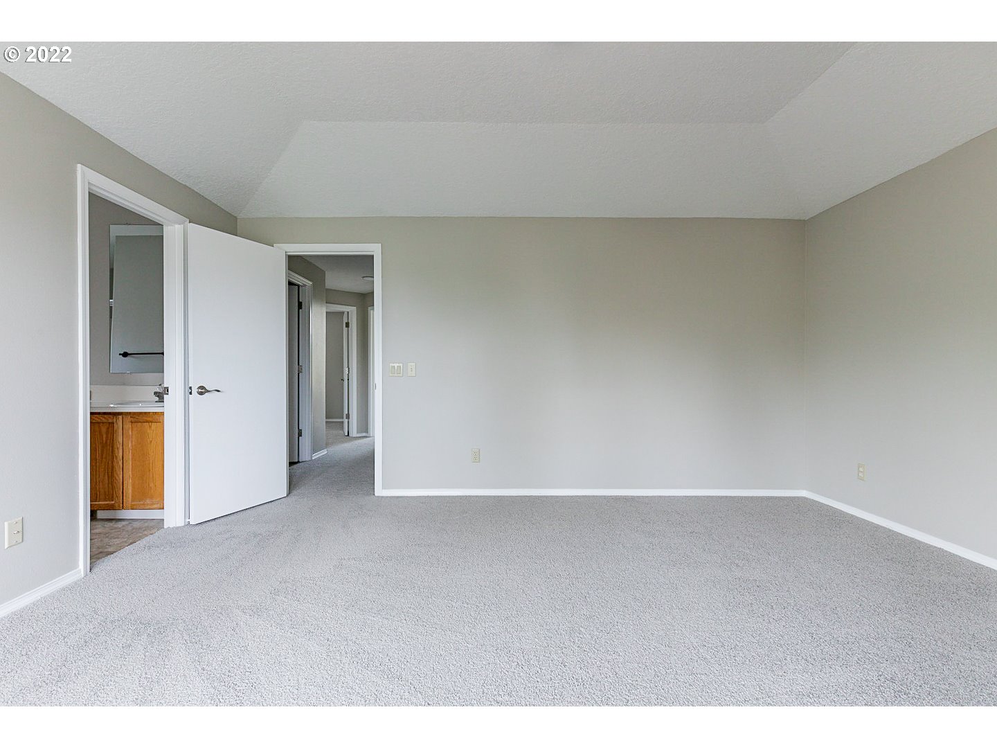 7354 Southwest 166th Terrace Beaverton, OR 97007 - Photo 20 of 32 a view of an empty room