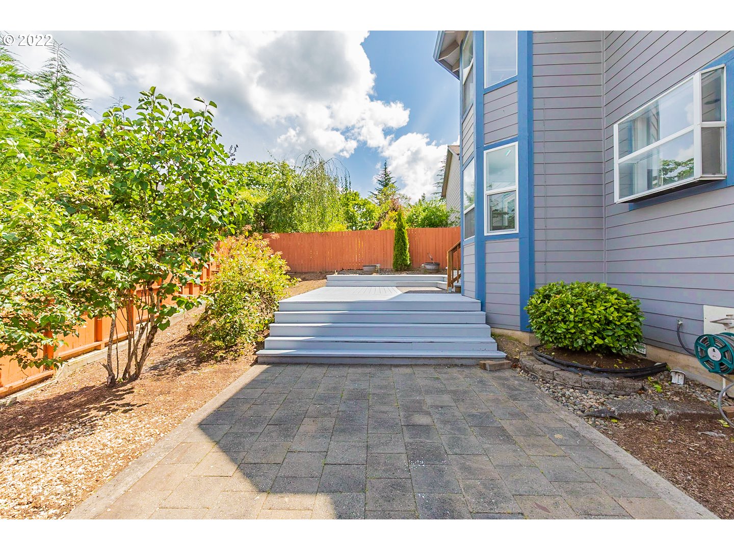 7354 Southwest 166th Terrace Beaverton, OR 97007 - Photo 31 of 32 a view of a backyard of the house