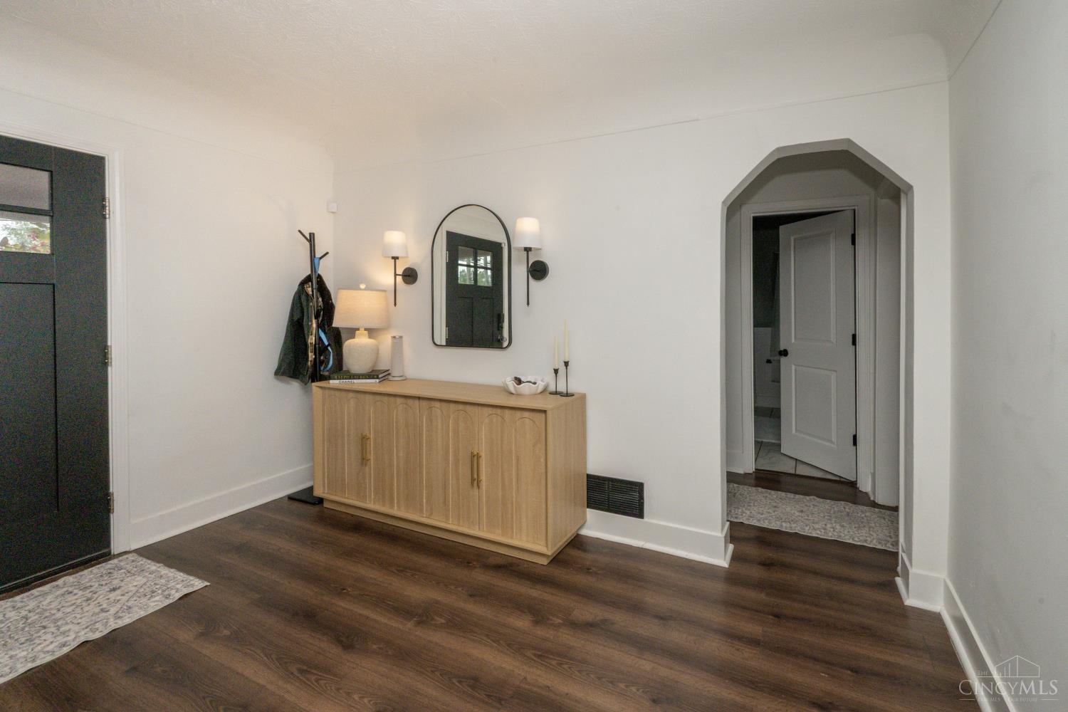 4241 Race Road Cincinnati, OH 45211 - Photo 11 of 53 Gallery Image 11