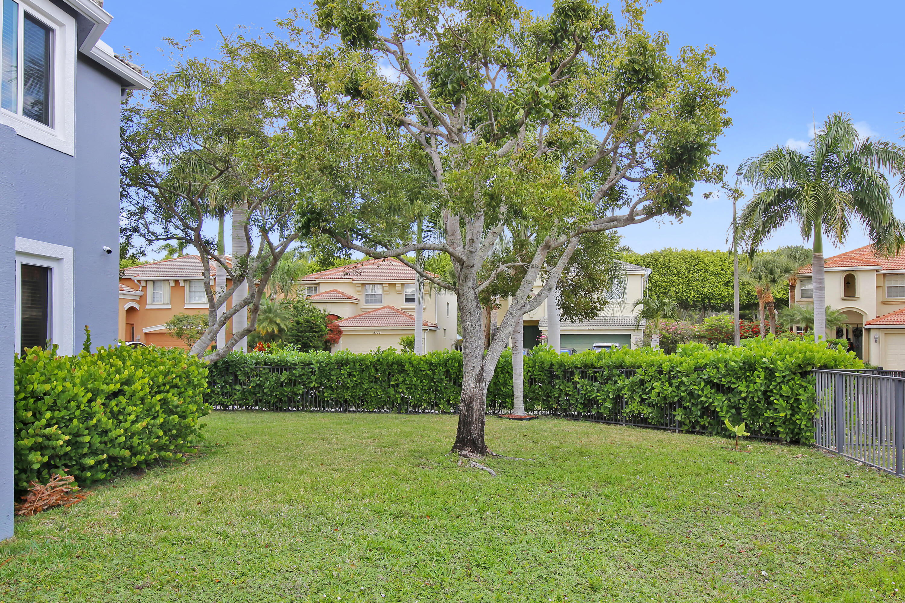 9022 Dupont Place Wellington, FL 33414 - Photo 14 of 44 Back Yard