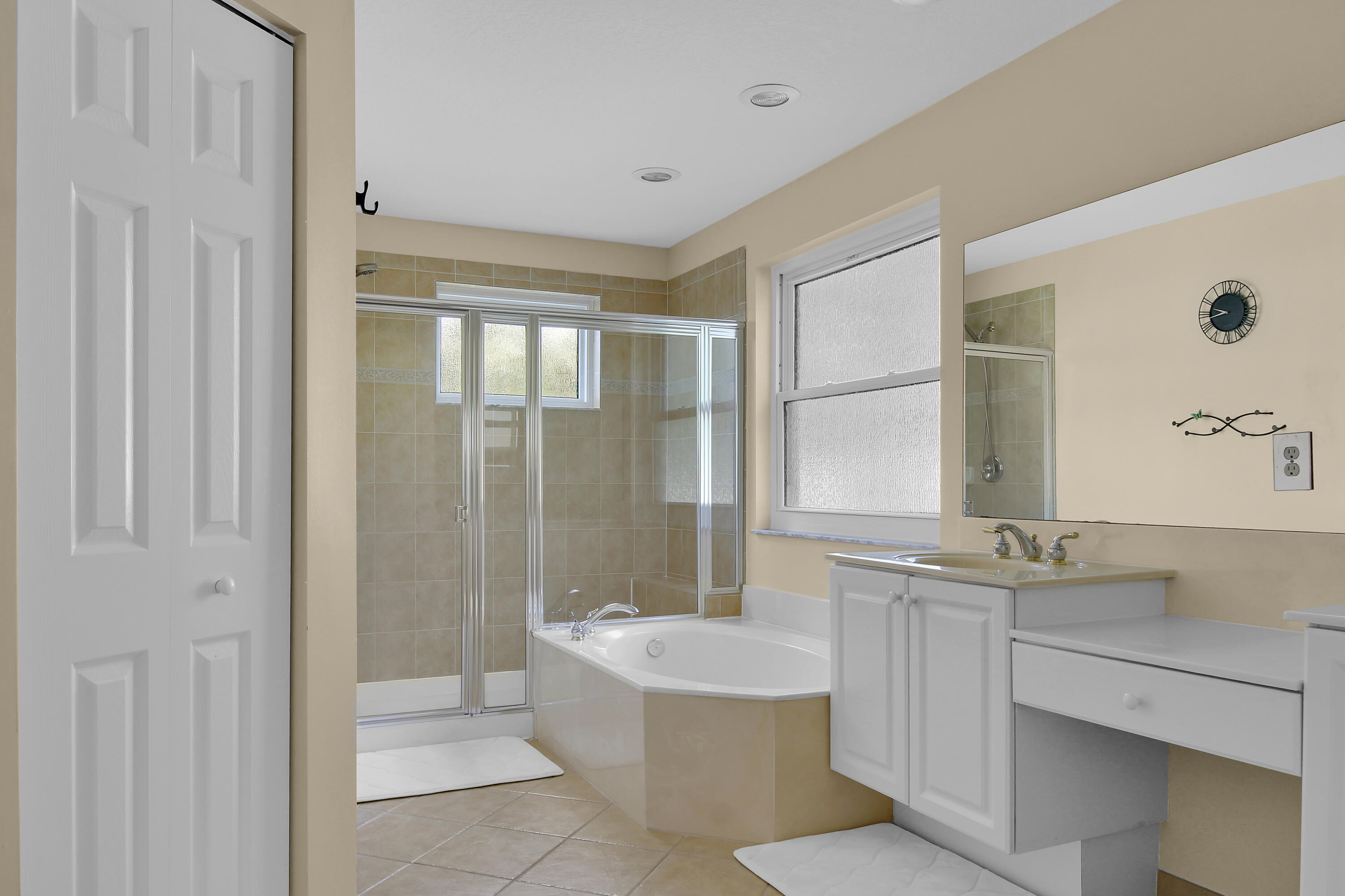 9022 Dupont Place Wellington, FL 33414 - Photo 19 of 44 Main Bathroom