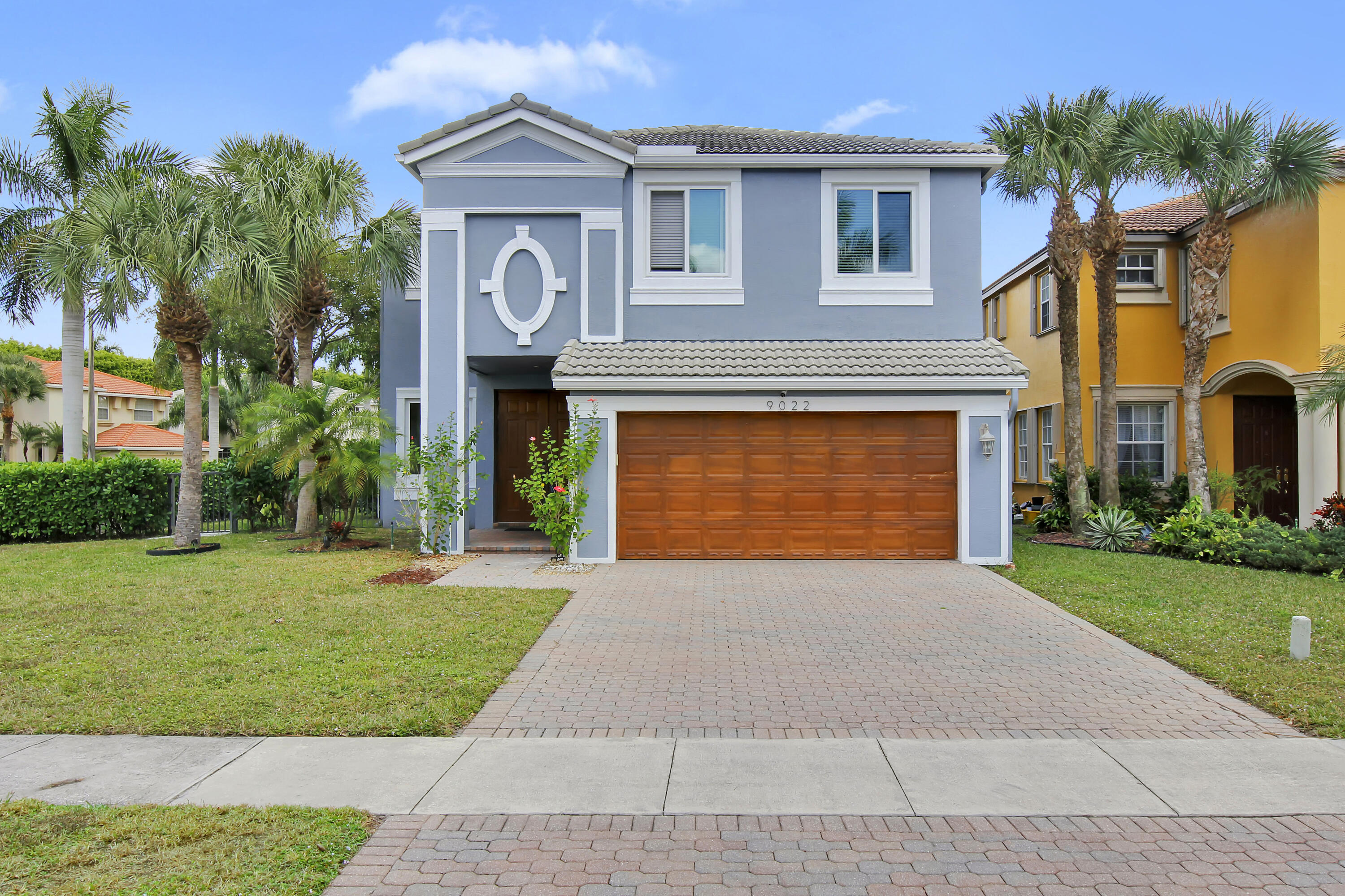 9022 Dupont Place Wellington, FL 33414 - Photo 3 of 44 Front House