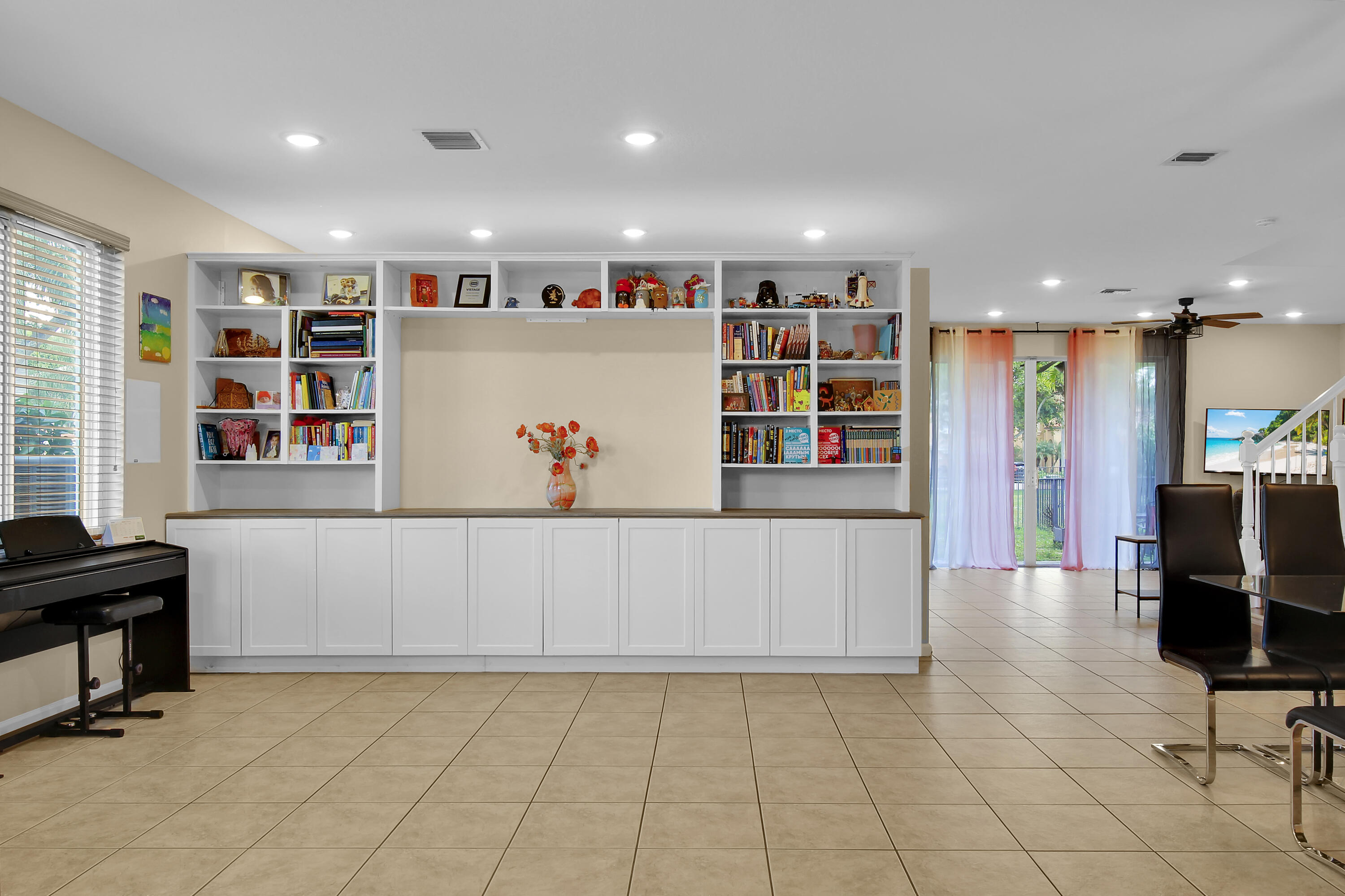 9022 Dupont Place Wellington, FL 33414 - Photo 6 of 44 Living Room