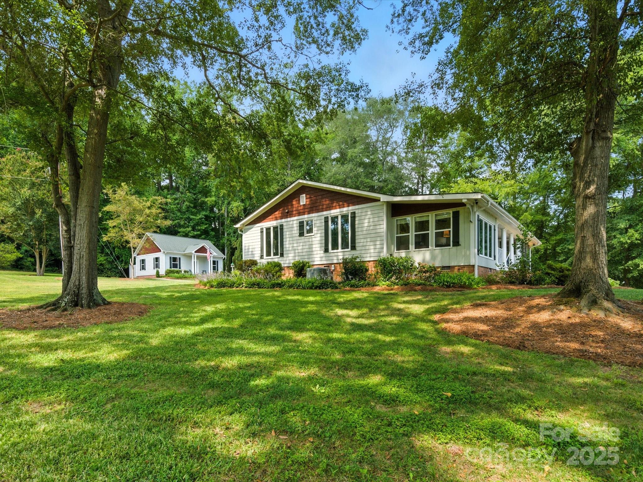 703 Island Point Road Mount Holly, NC 28120 - Photo 39 of 45 Gallery Image 39