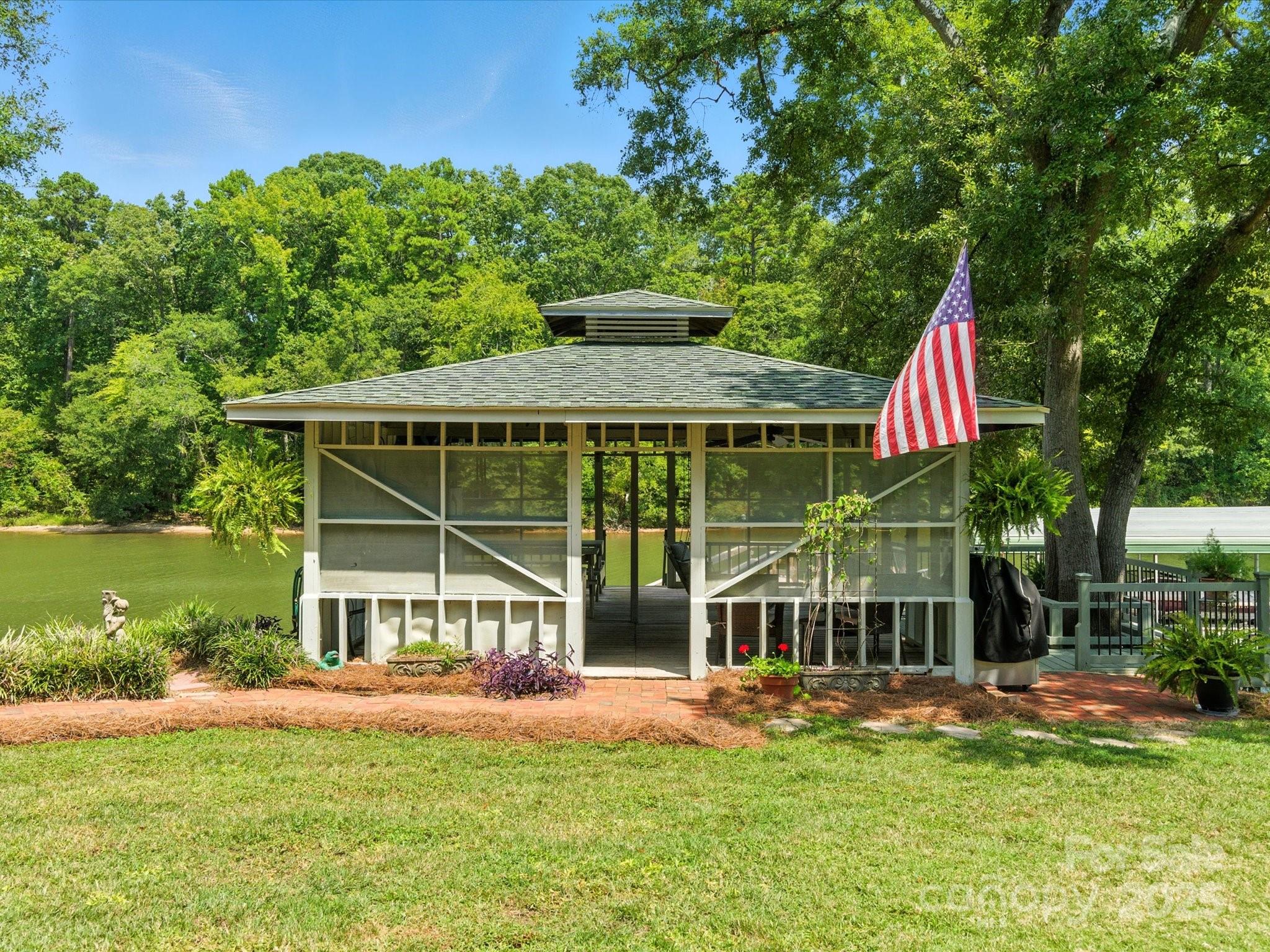 703 Island Point Road Mount Holly, NC 28120 - Photo 42 of 45 Gallery Image 42