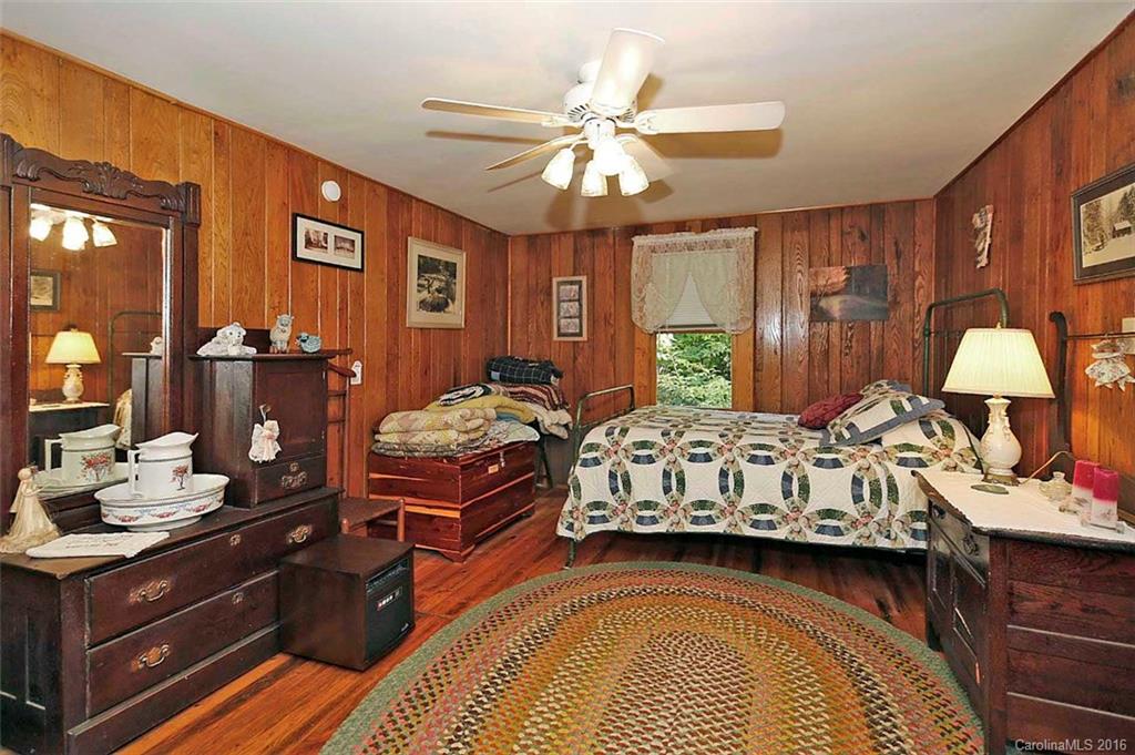 406 Sharp Mountain Road Canton, NC 28716 - Photo 13 of 21
