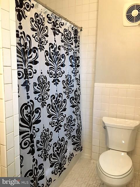 4402 Atwick Road Baltimore, MD 21210 - Photo 22 of 30 Bath