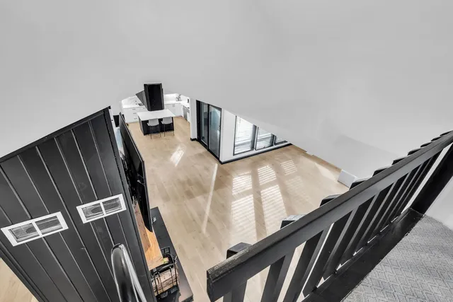 $6,000 | 15160 West Oak Spring Road, Libertyville, IL 60048