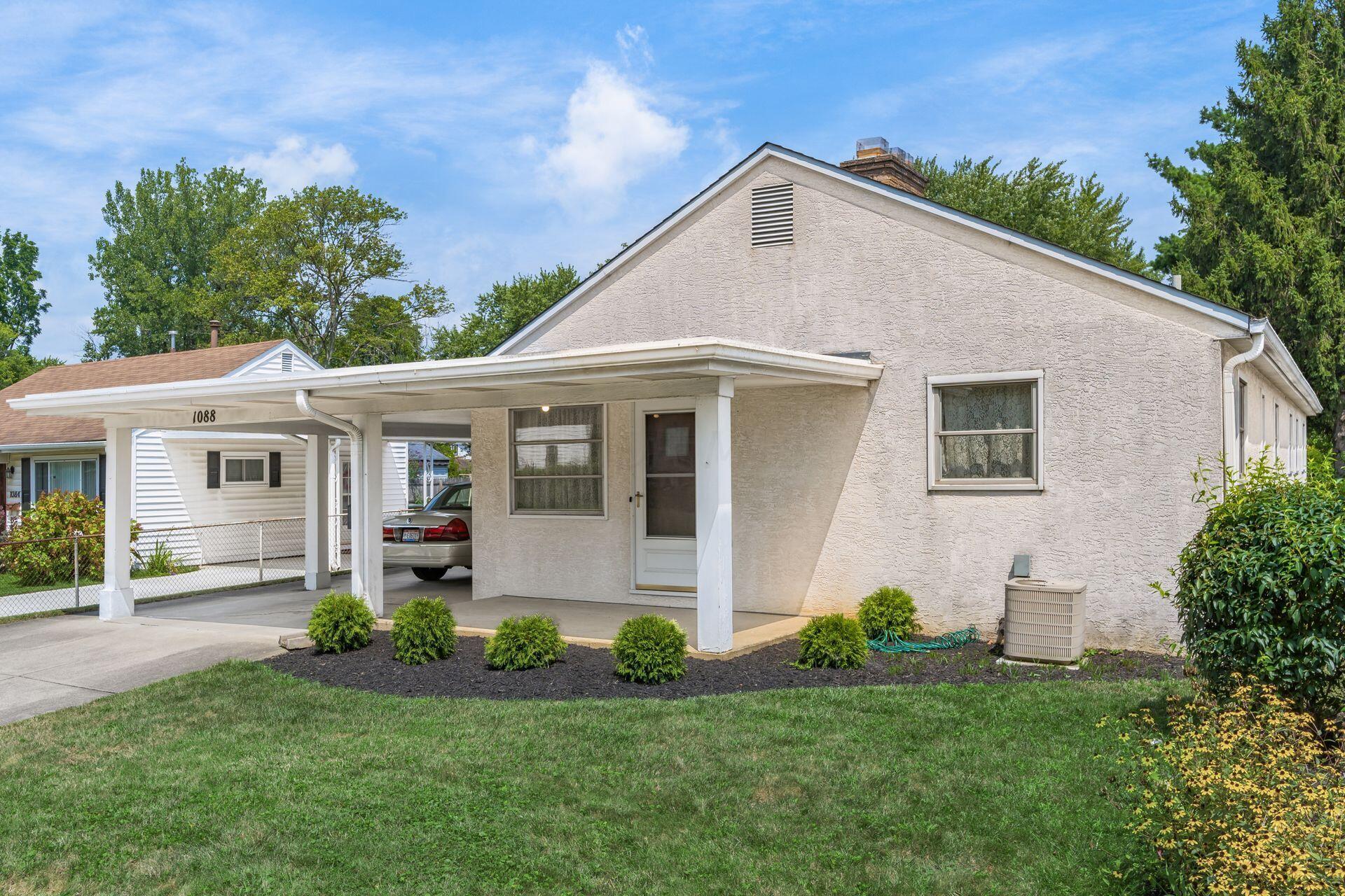 1088 Acton Road Columbus, OH 43224 - Photo 2 of 53 002_ Rd Columbus OH 43224 USA