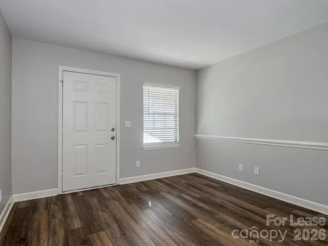 $1,250 | 406 West 9th Street, Unit 304, Charlotte, NC 28202