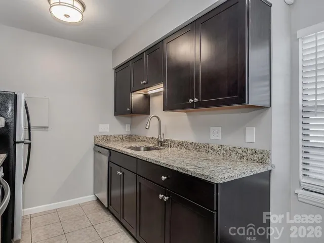 $1,250 | 406 West 9th Street, Unit 304, Charlotte, NC 28202