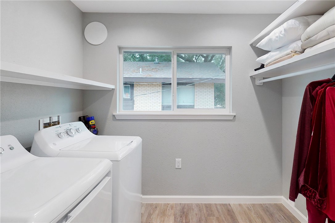 513 Boyett Street, Unit 2 College Station, TX 77840 - Photo 14 of 22 a utility room with dryer and washer