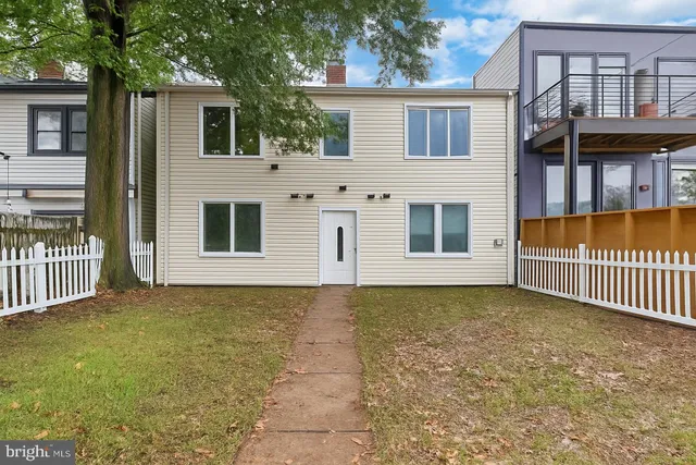 $350,000 | 1332 Bryant Street Northeast, Unit 3, Washington, DC 20018