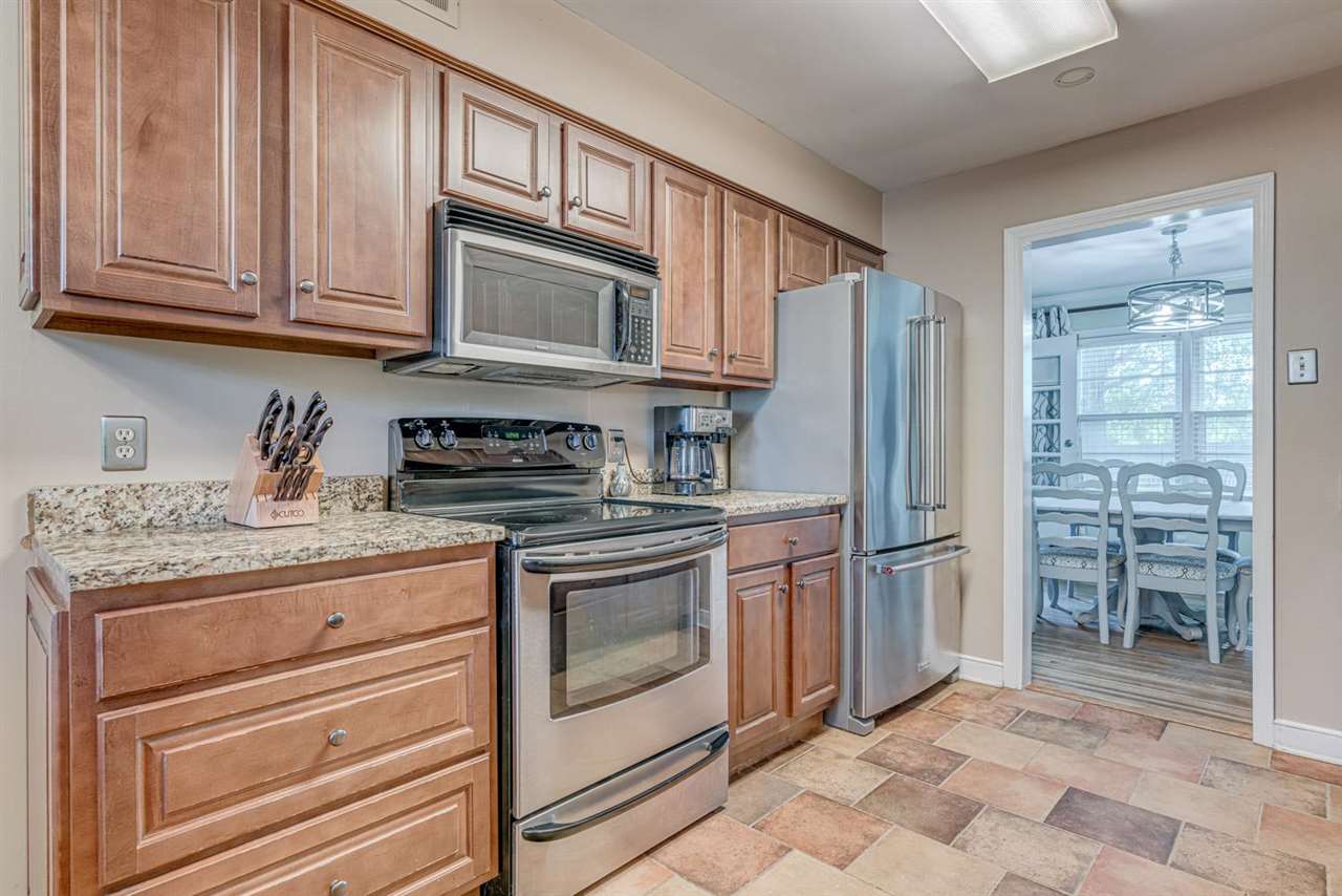 336 McElroy Road Memphis, TN 38120 - Photo 5 of 12