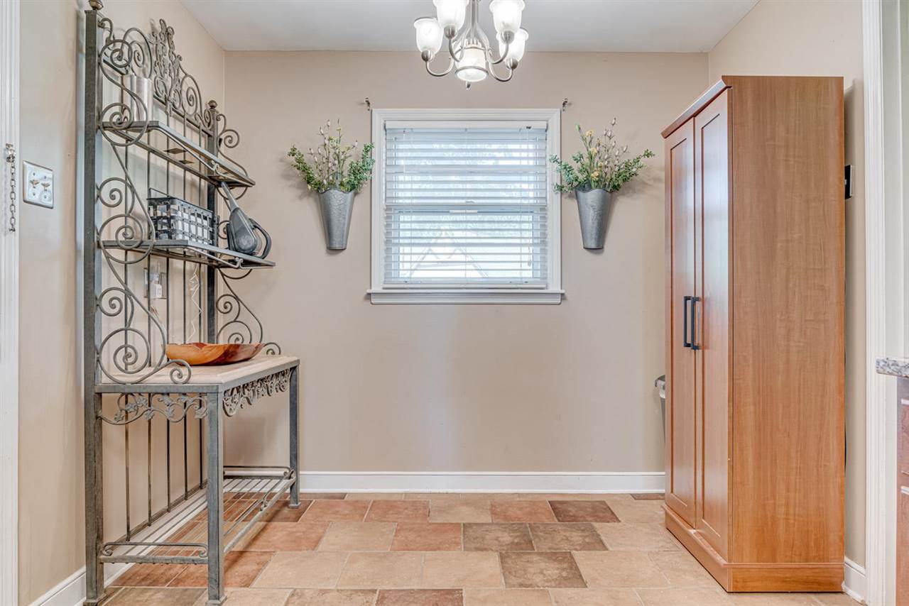336 McElroy Road Memphis, TN 38120 - Photo 7 of 12
