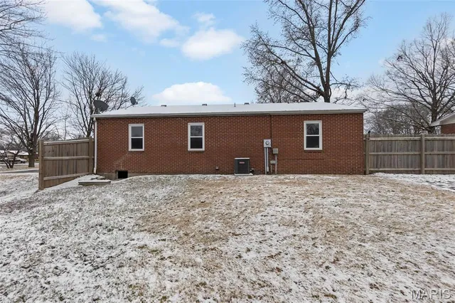 $189,900 | 1310 Normandy Lane, Jackson, MO 63755