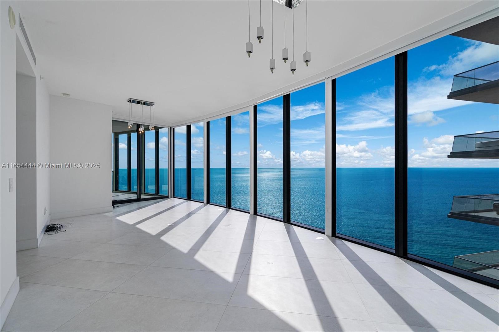 18555 Collins Avenue, Unit 5001 Sunny Isles Beach, FL 33160 - Photo 15 of 34