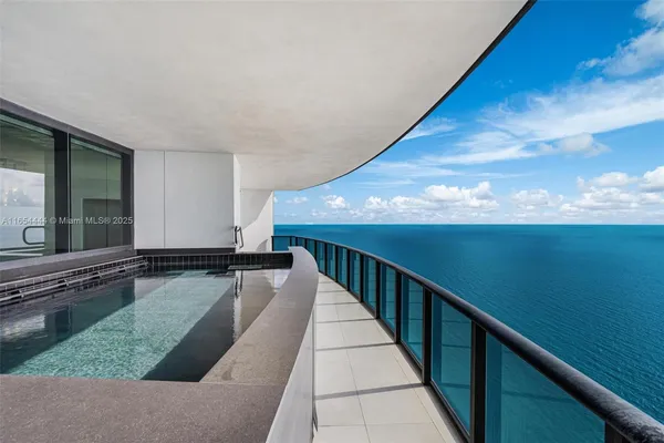 $29,500 | 18555 Collins Avenue, Unit 5001, Sunny Isles Beach, FL 33160