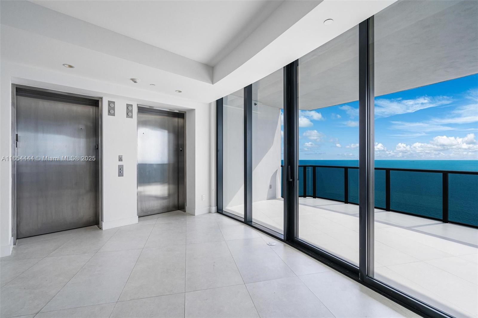 18555 Collins Avenue, Unit 5001 Sunny Isles Beach, FL 33160 - Photo 10 of 34