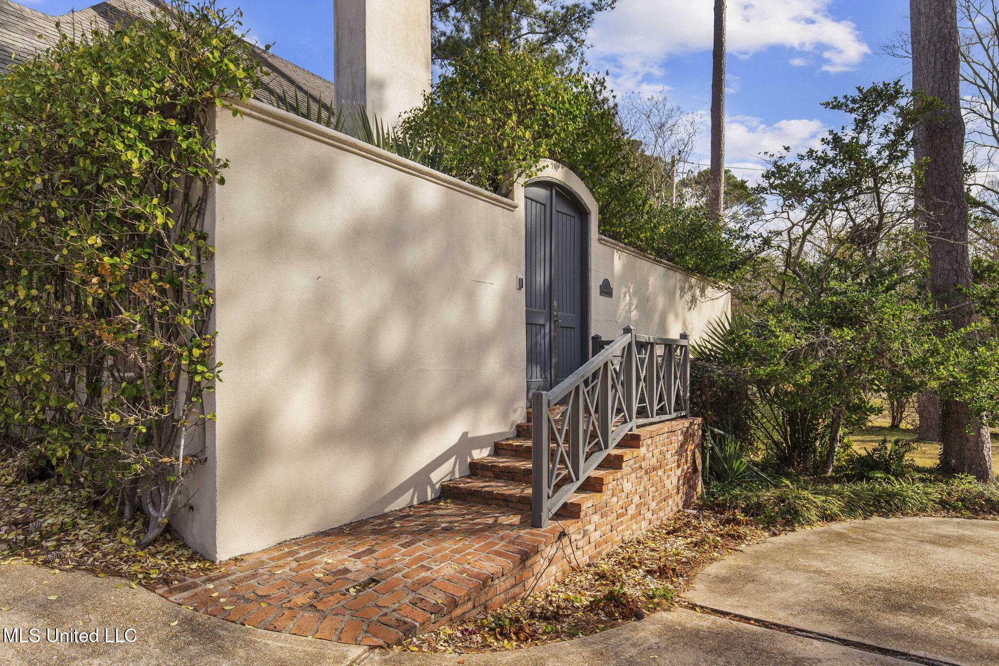 1808 Meadowbrook Road Jackson, MS 39211 - Photo 3 of 40 4-web-or-mls-1808 Meadowbrook-4