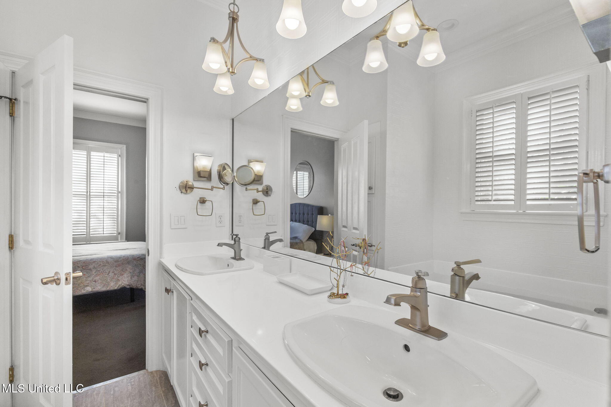 1808 Meadowbrook Road Jackson, MS 39211 - Photo 35 of 40 39-web-or-mls-1808 Meadowbrook-39