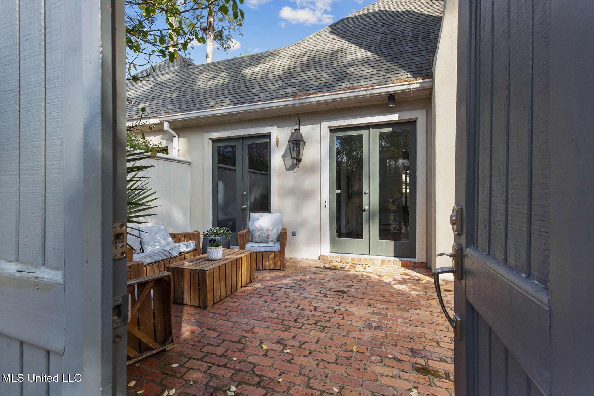 1808 Meadowbrook Road Jackson, MS 39211 - Photo 4 of 40 6-web-or-mls-1808 Meadowbrook-6