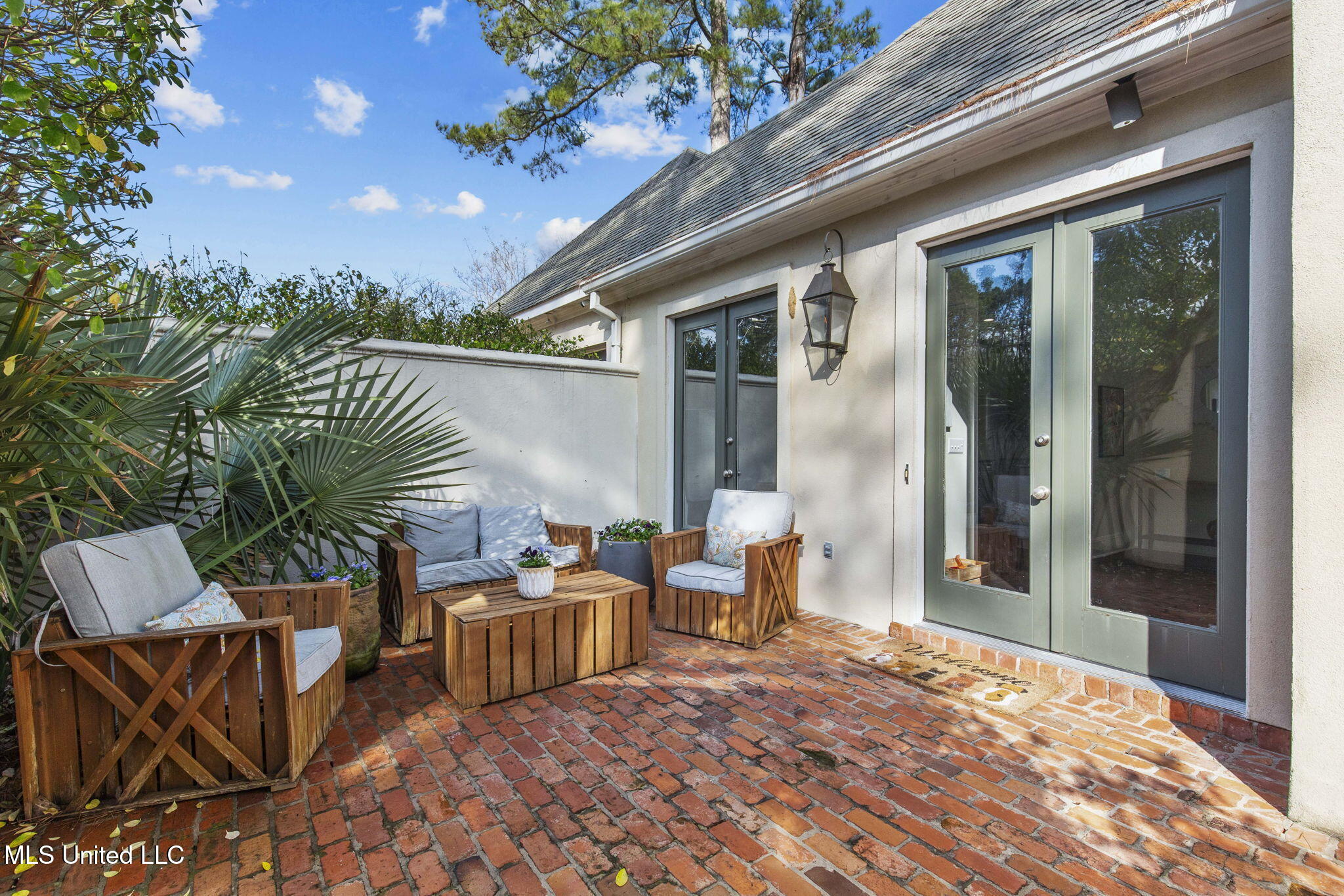 1808 Meadowbrook Road Jackson, MS 39211 - Photo 5 of 40 7-web-or-mls-1808 Meadowbrook-7