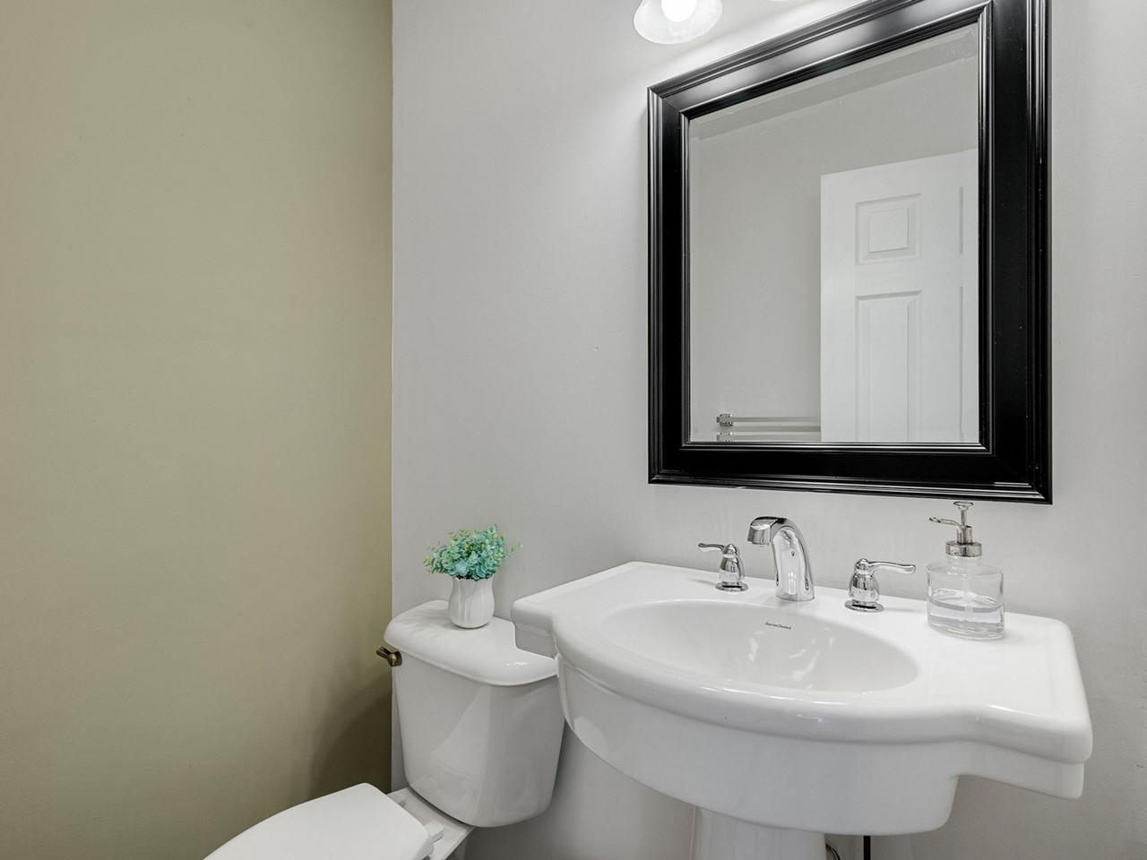 34 Emmas Way Colchester, VT 05446 - Photo 14 of 45