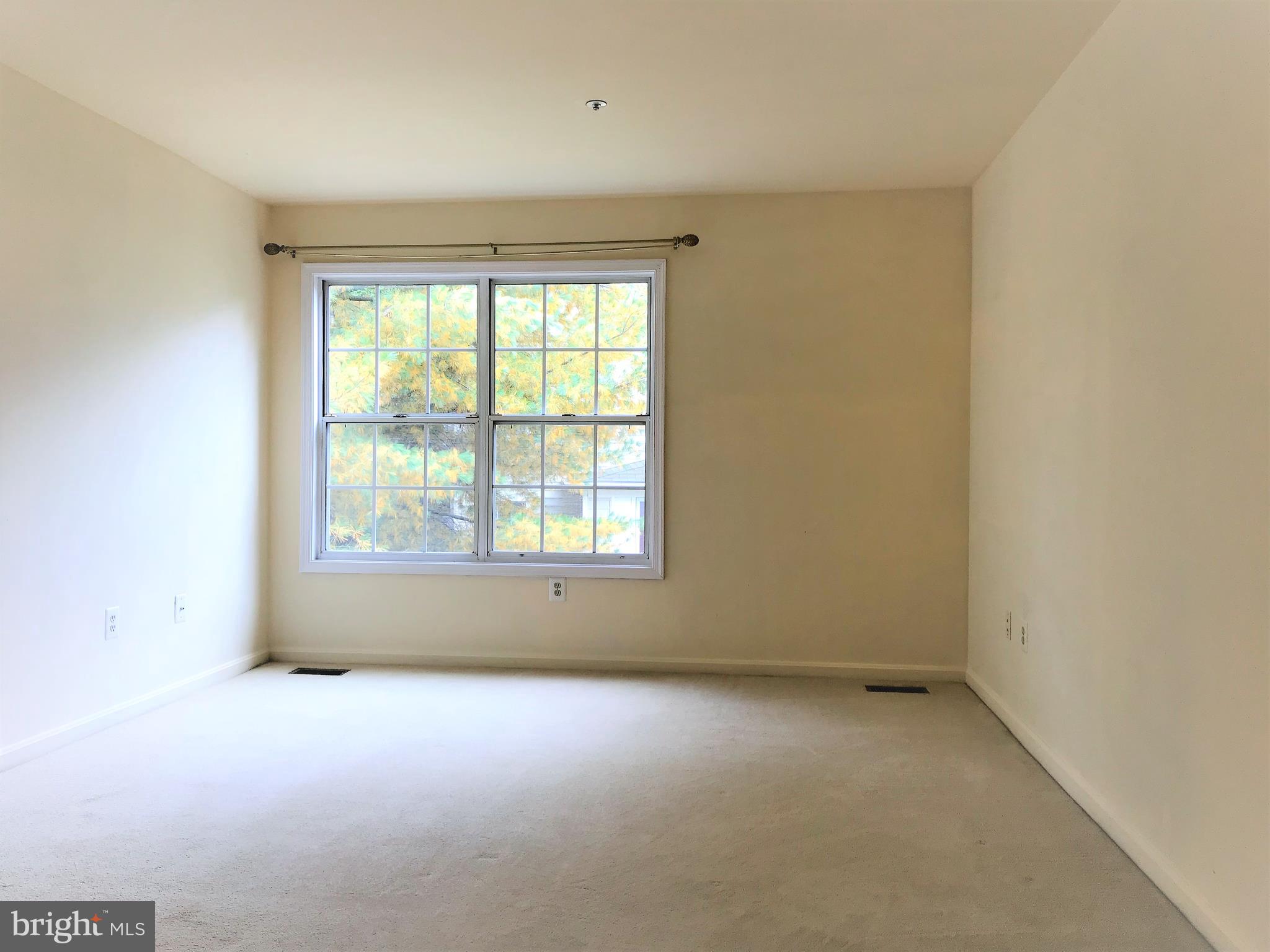 440 Heather Ridge Drive Frederick, MD 21702 - Photo 2 of 40 Gallery Image 2