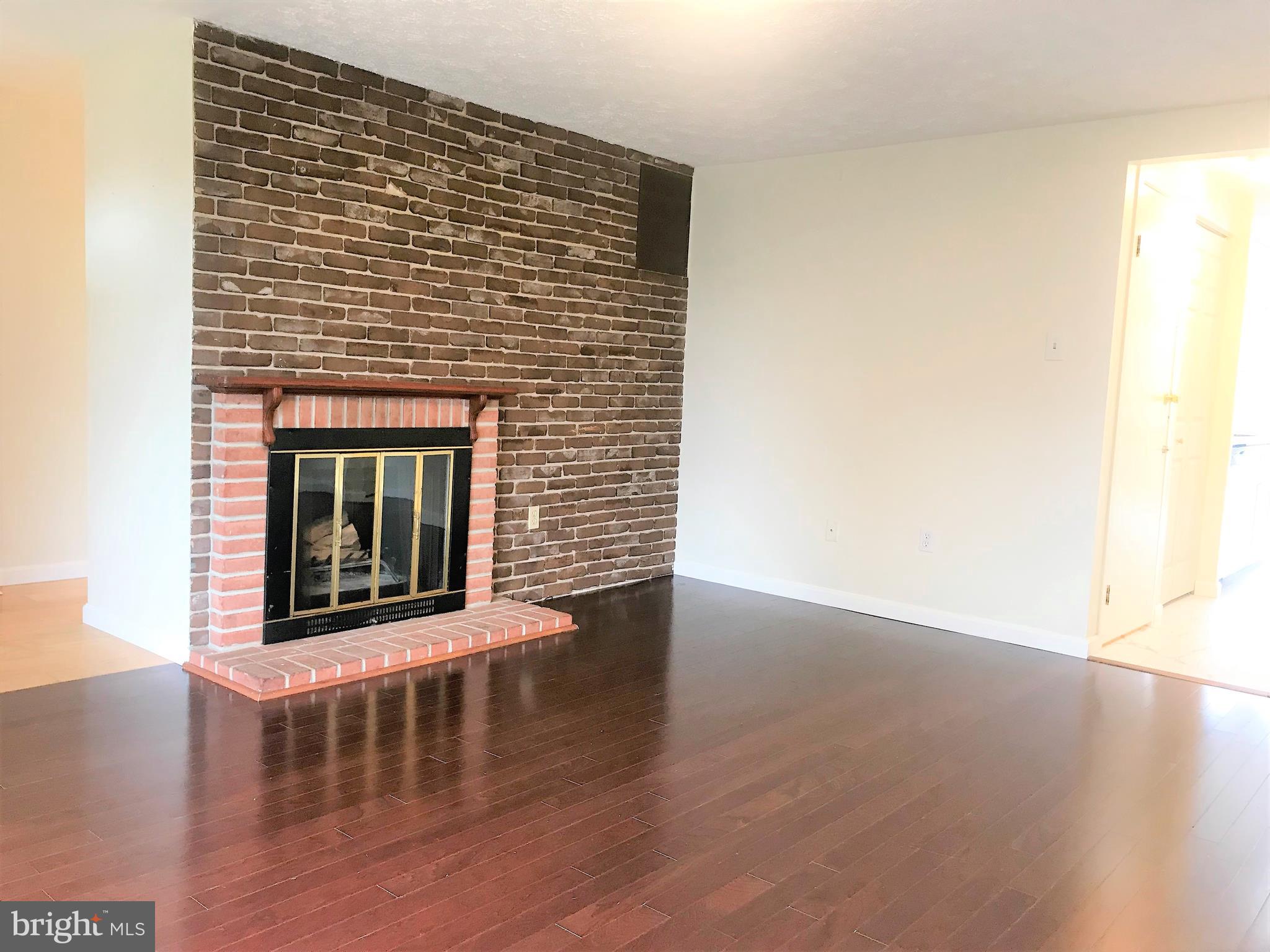 440 Heather Ridge Drive Frederick, MD 21702 - Photo 4 of 40 Gallery Image 4