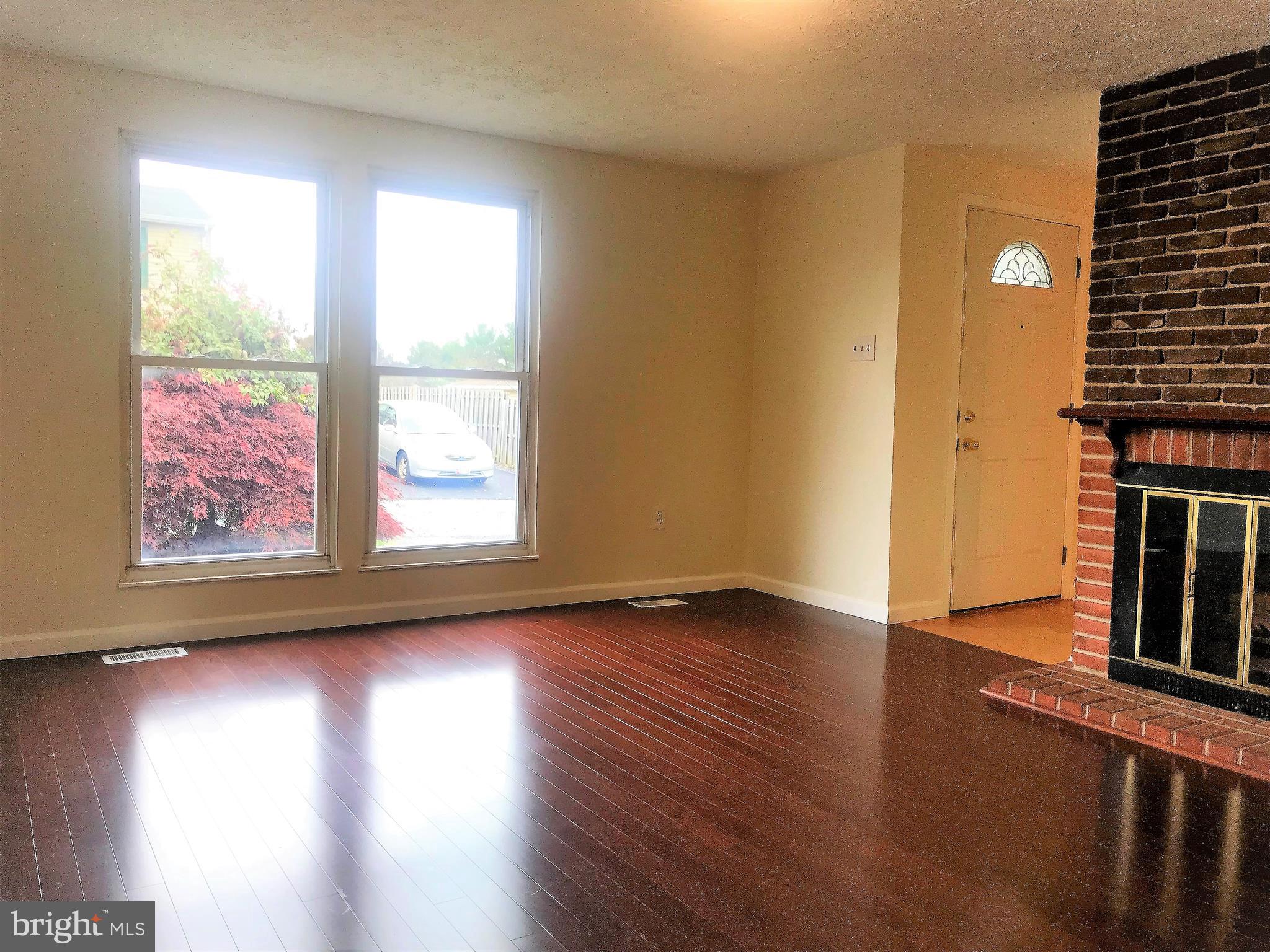 440 Heather Ridge Drive Frederick, MD 21702 - Photo 5 of 40 Gallery Image 5