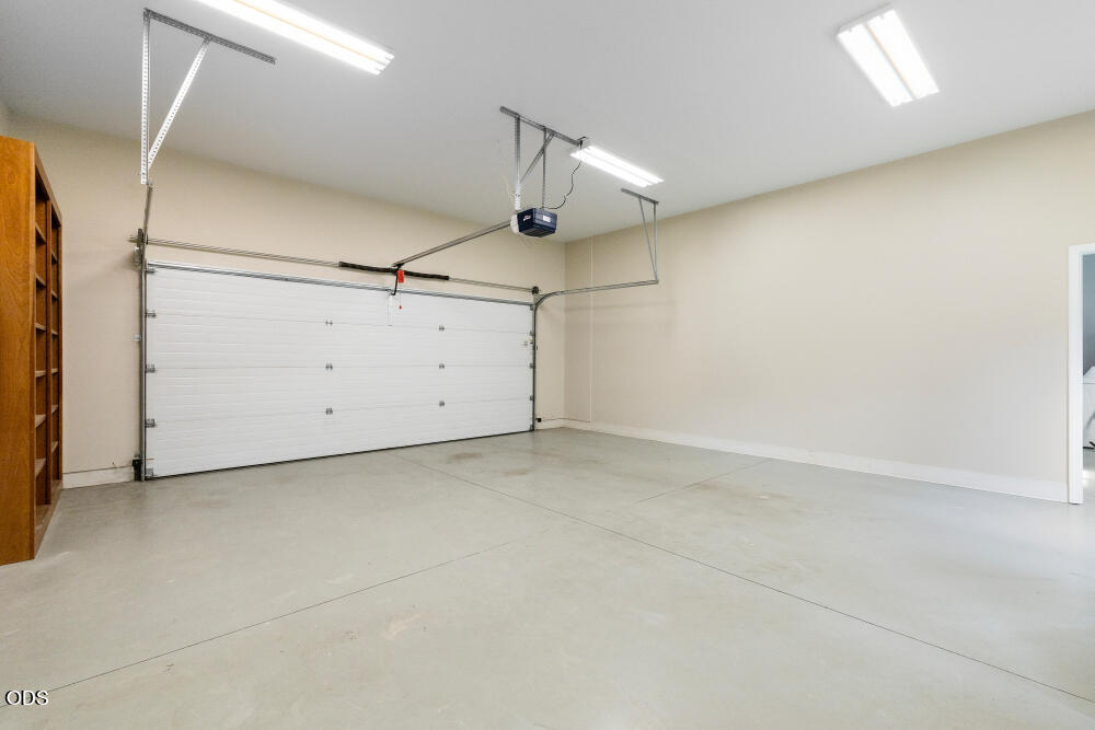 9522 Kestrel Road Klamath Falls, OR 97601 - Photo 25 of 69 Gallery Image 25