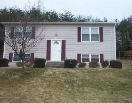 8359 Robin Lynn Road Roanoke, VA 24019 - Photo 1 of 1 Listing Photo