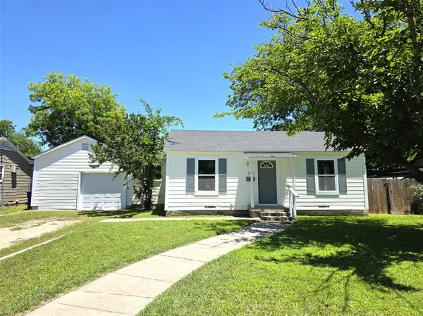 $155,000 | 2406 Elizabeth Drive, Brownwood, TX 76801