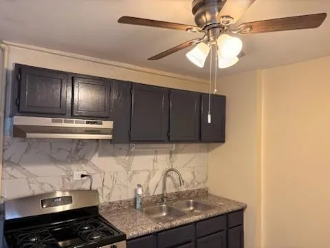 $1,500 | 10501 South Corliss Avenue, Unit 2, Chicago, IL 60628